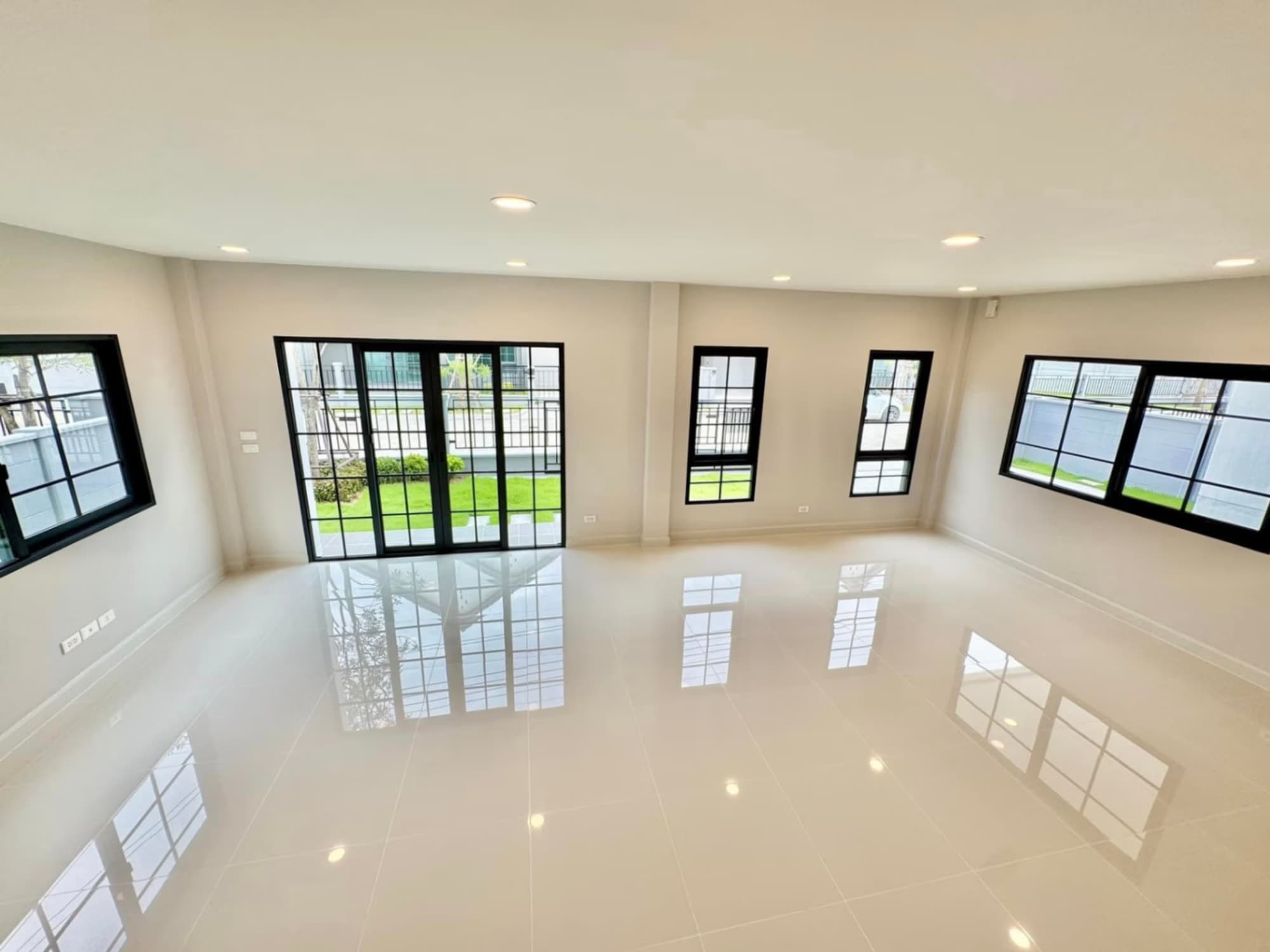 4 Bed House for Sale in Bang Phli, Samut Prakan - Image 9