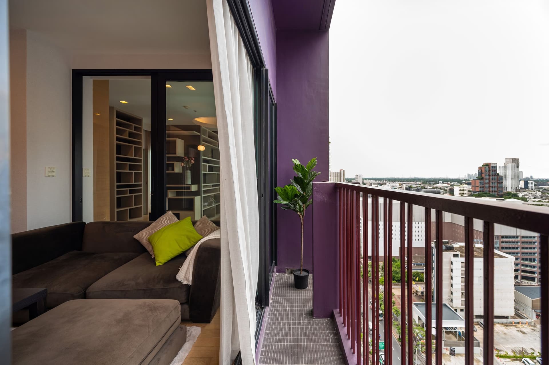 Condo for Sale at Noble Reveal - Image 13
