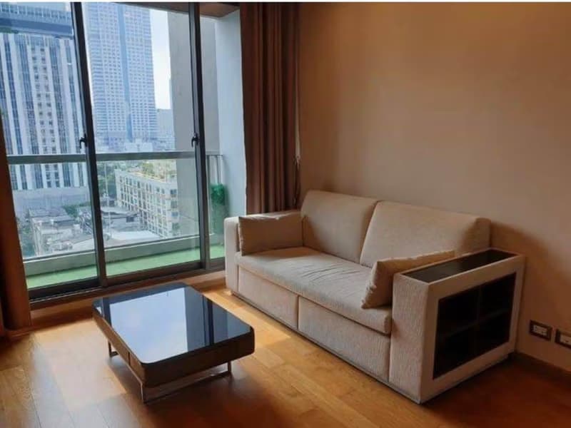 1 Bed Condo for Rent in Bang Rak