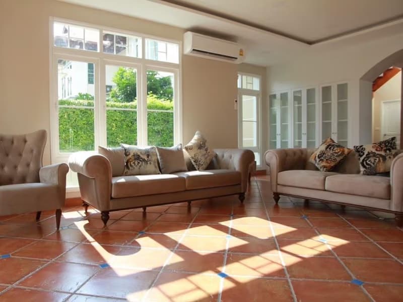4 Bed House for Rent in Bang Phli