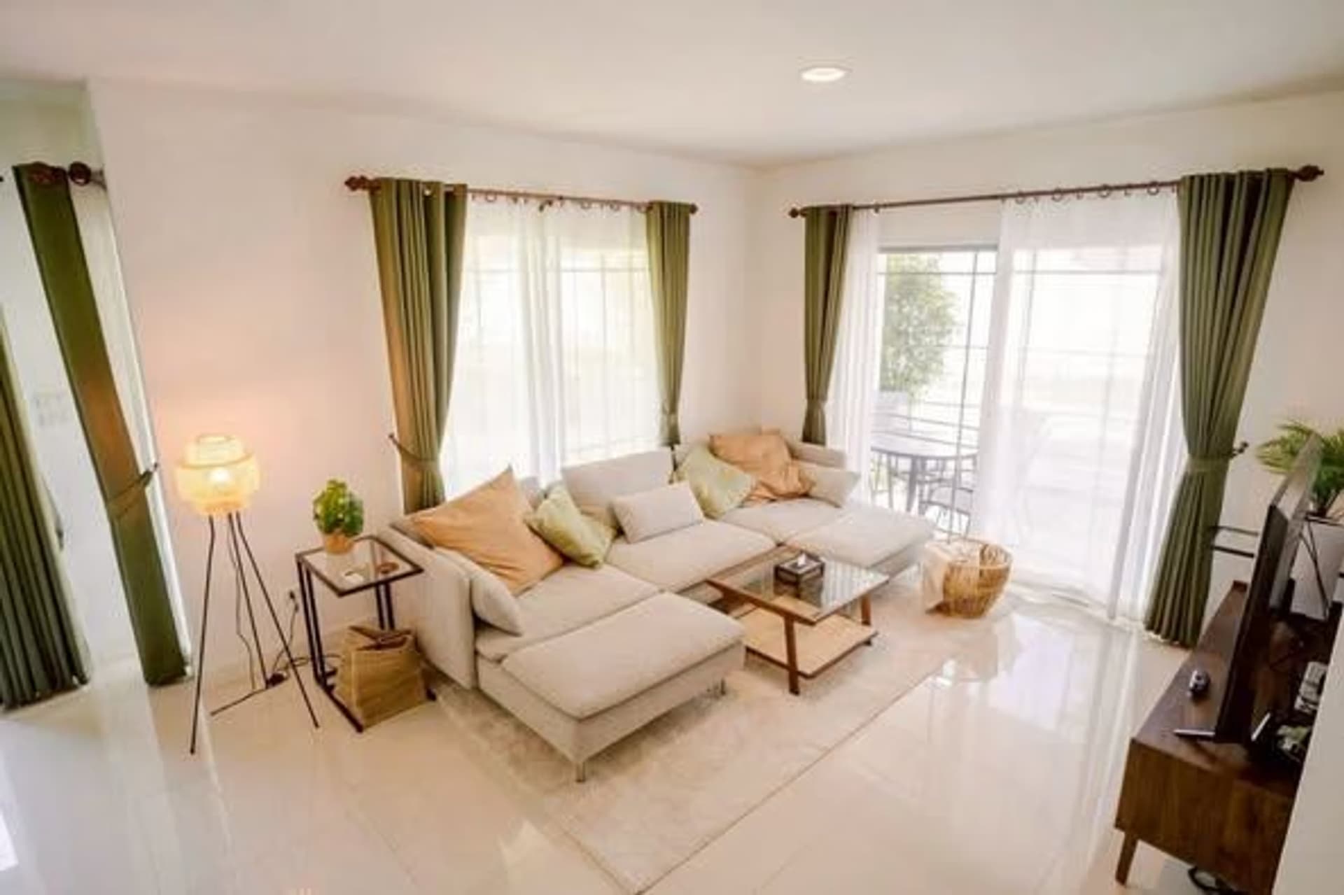 3 Bed House for Rent in San Kamphaeng - Image 4
