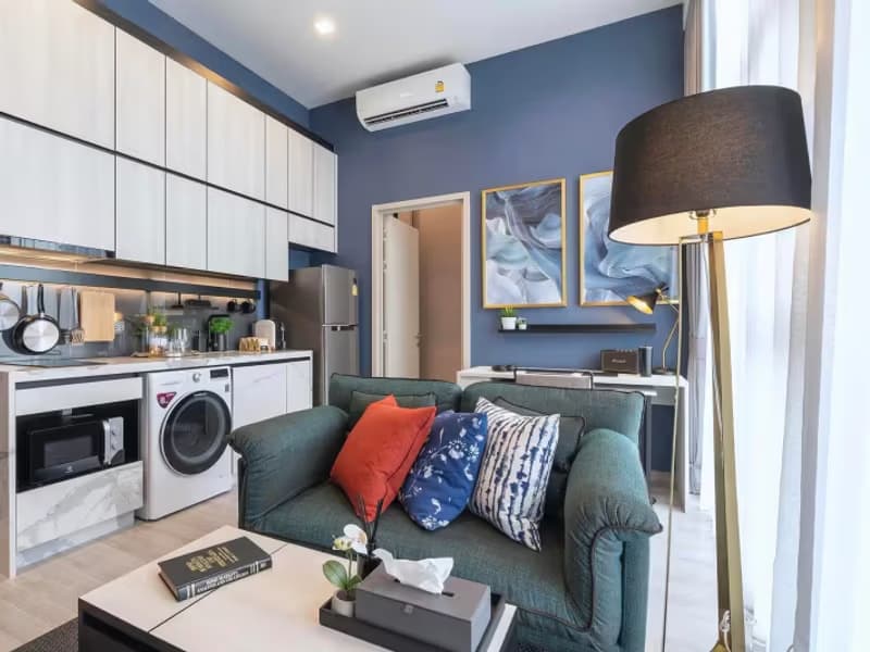 1 Bedroom Condo