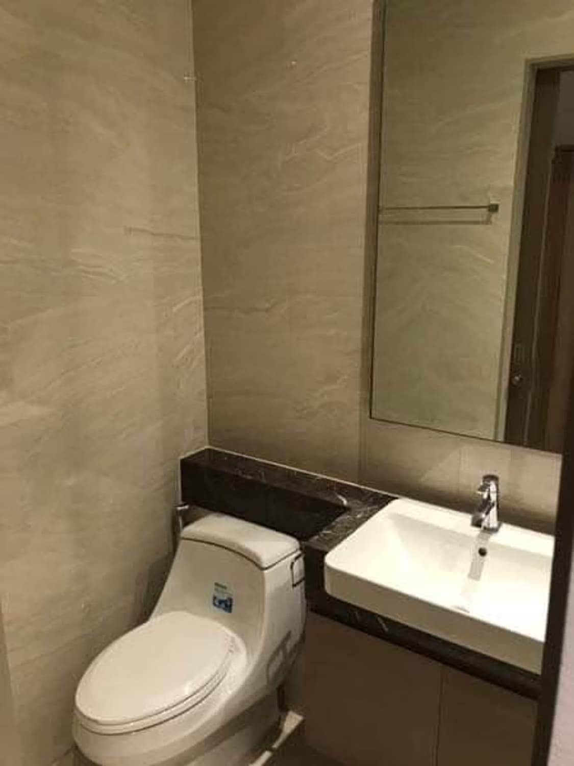 Condo for Rent at Ashton Silom - Image 4