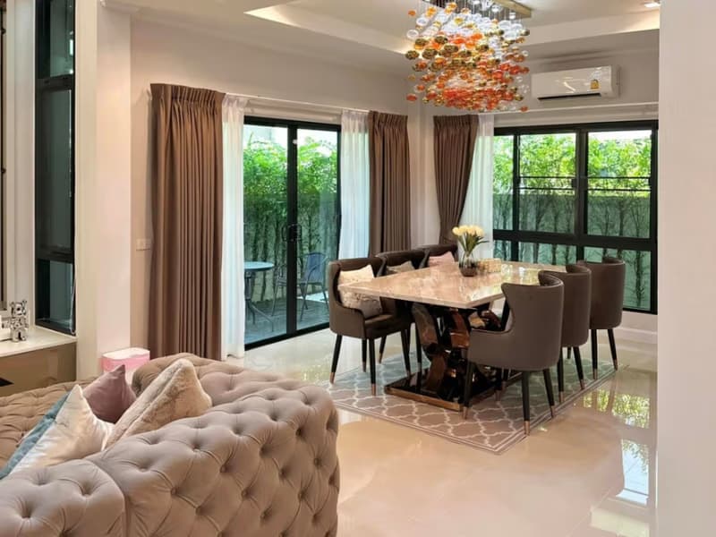 5 Bed House for Rent and Sale in ประเวศ