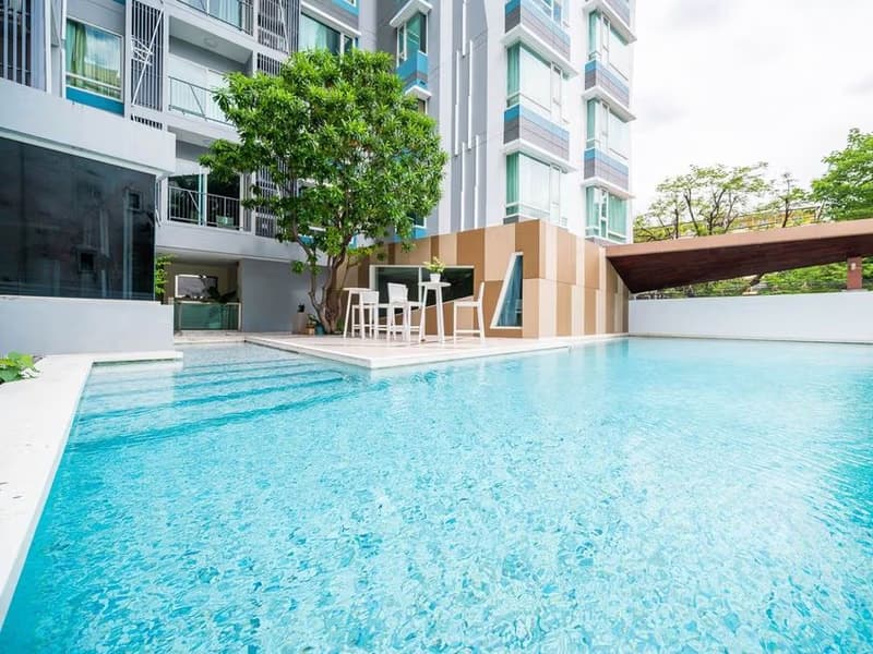 Condo for Sale at The Crest Sukhumvit 49