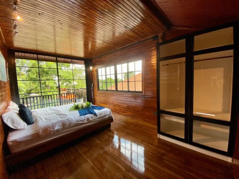 2 Bedroom House