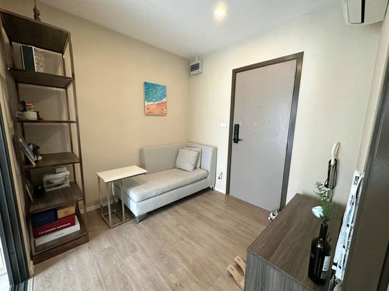 1 Bedroom Condo