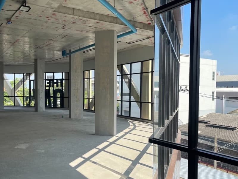 Studio Commercial for Rent in Bang Na
