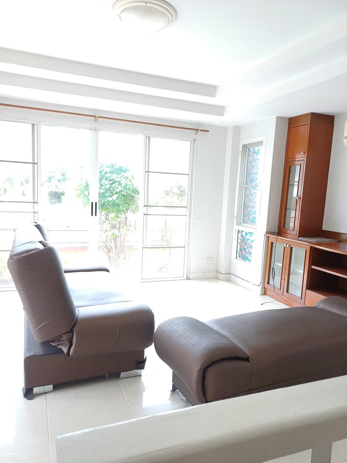 3 Bed House for Rent and Sale in undefined - Image 2