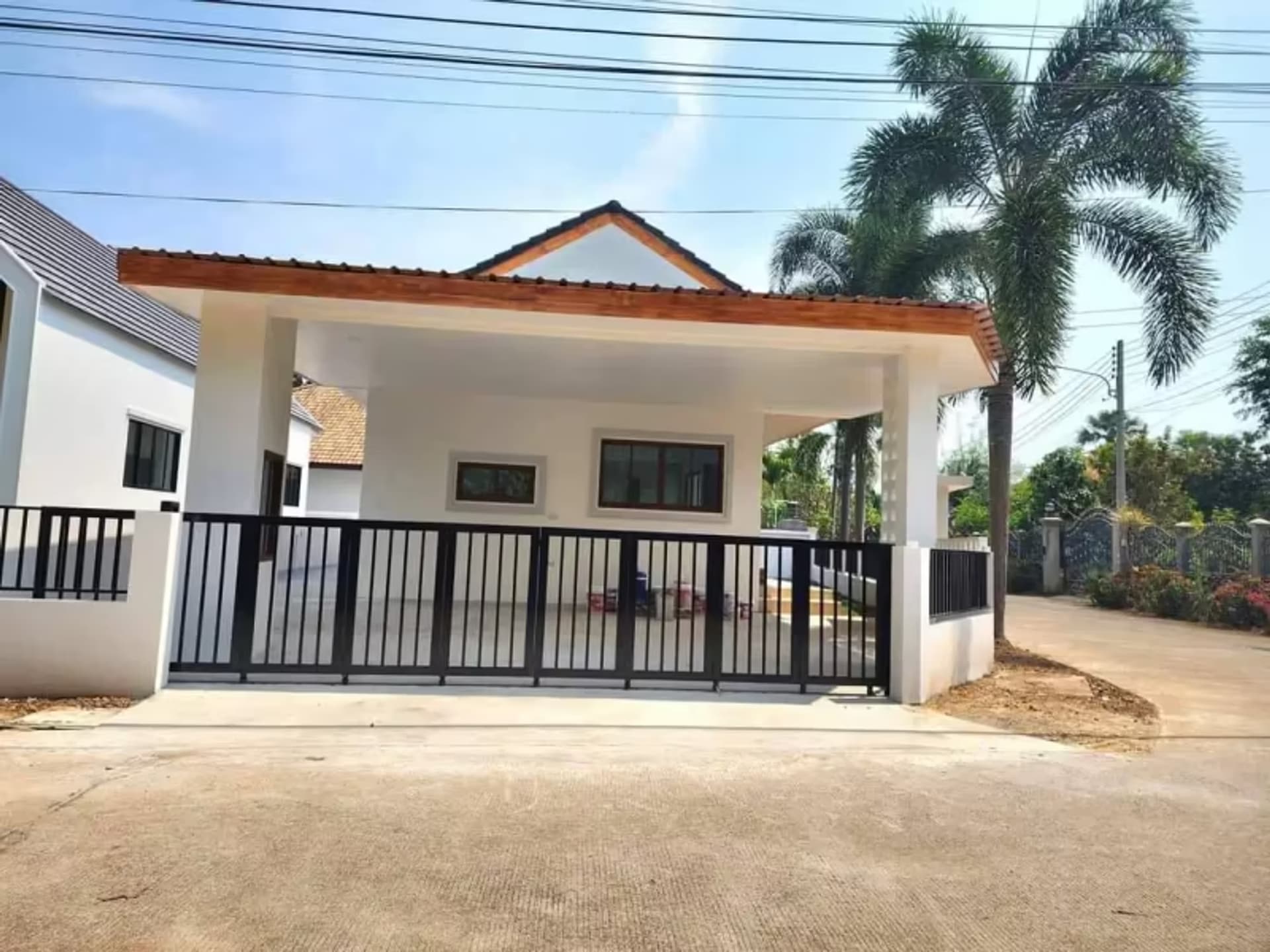 3 Bedroom House - Image 4