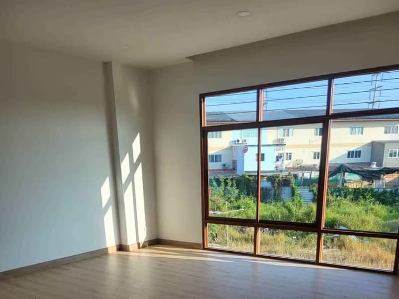 5 Bed House for Sale in Hang Dong