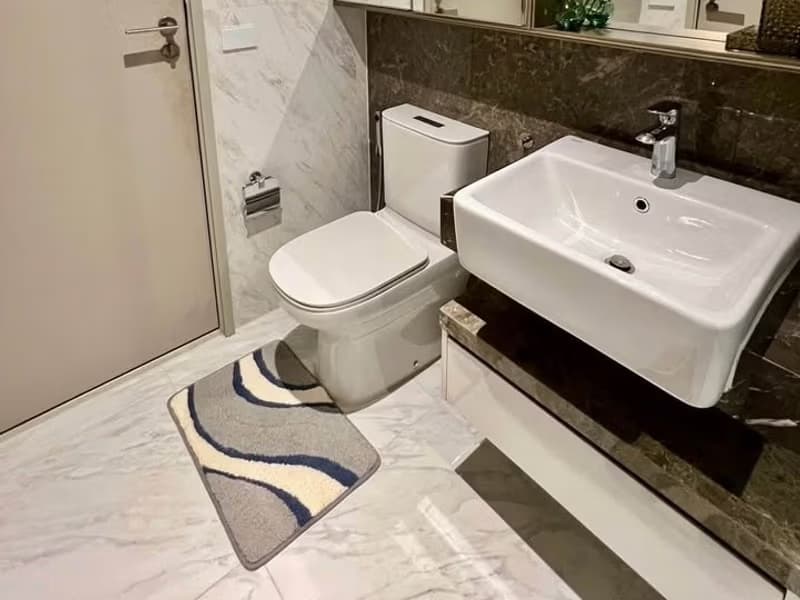 2 Bed Condo for Rent in Khlong Toei