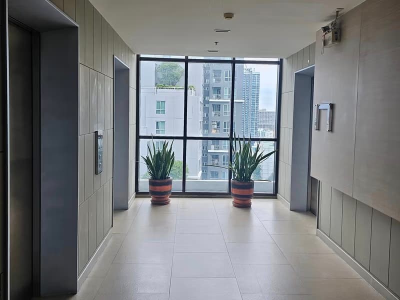 1 Bed Condo for Sale in Huai Khwang