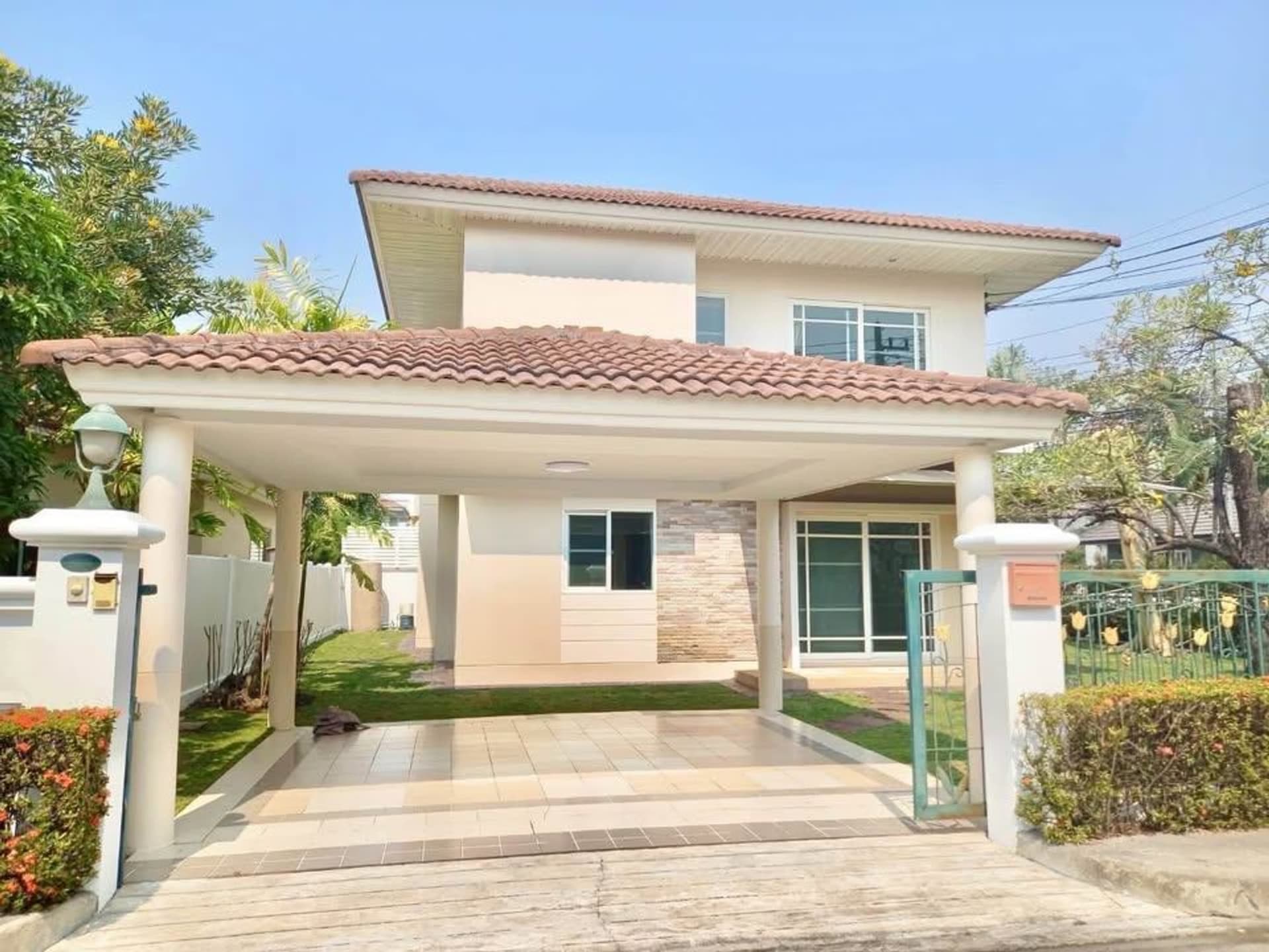 3 Bed House for Rent and Sale in Mueang Chiang Mai - Image 1