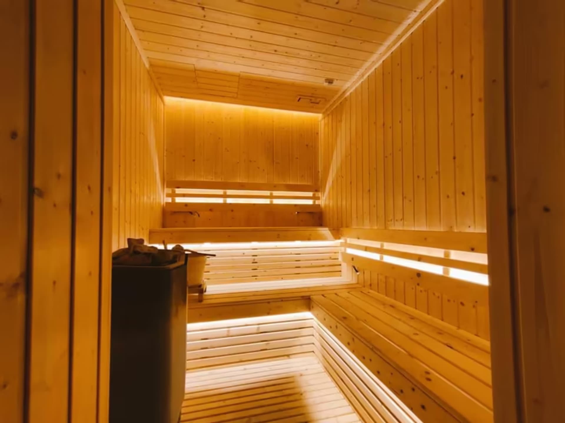  - Image 7