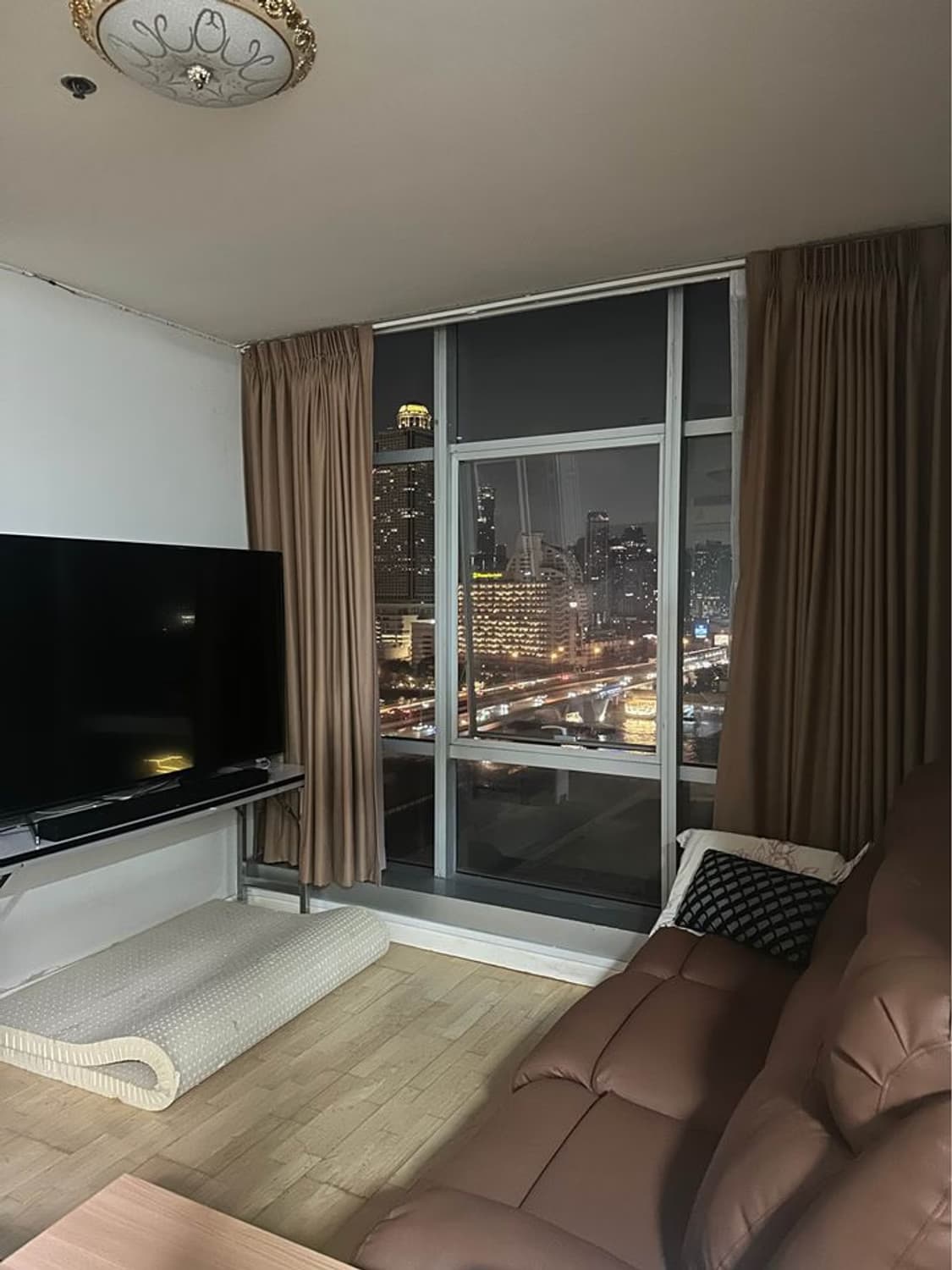 Condo for Sale at Baan Sathorn Chaopraya - Image 12