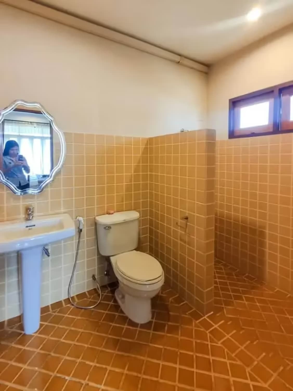 2 Bedroom House - Image 13