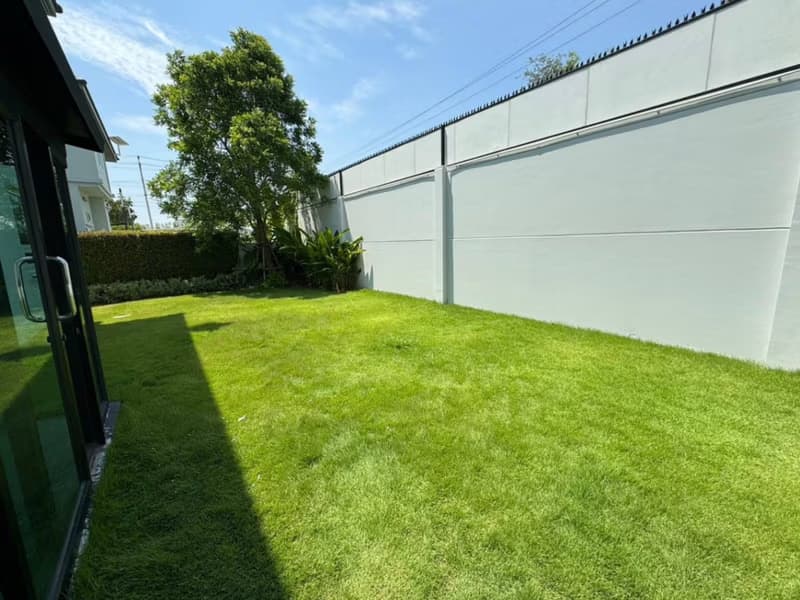4 Bed House for Rent in Prawet
