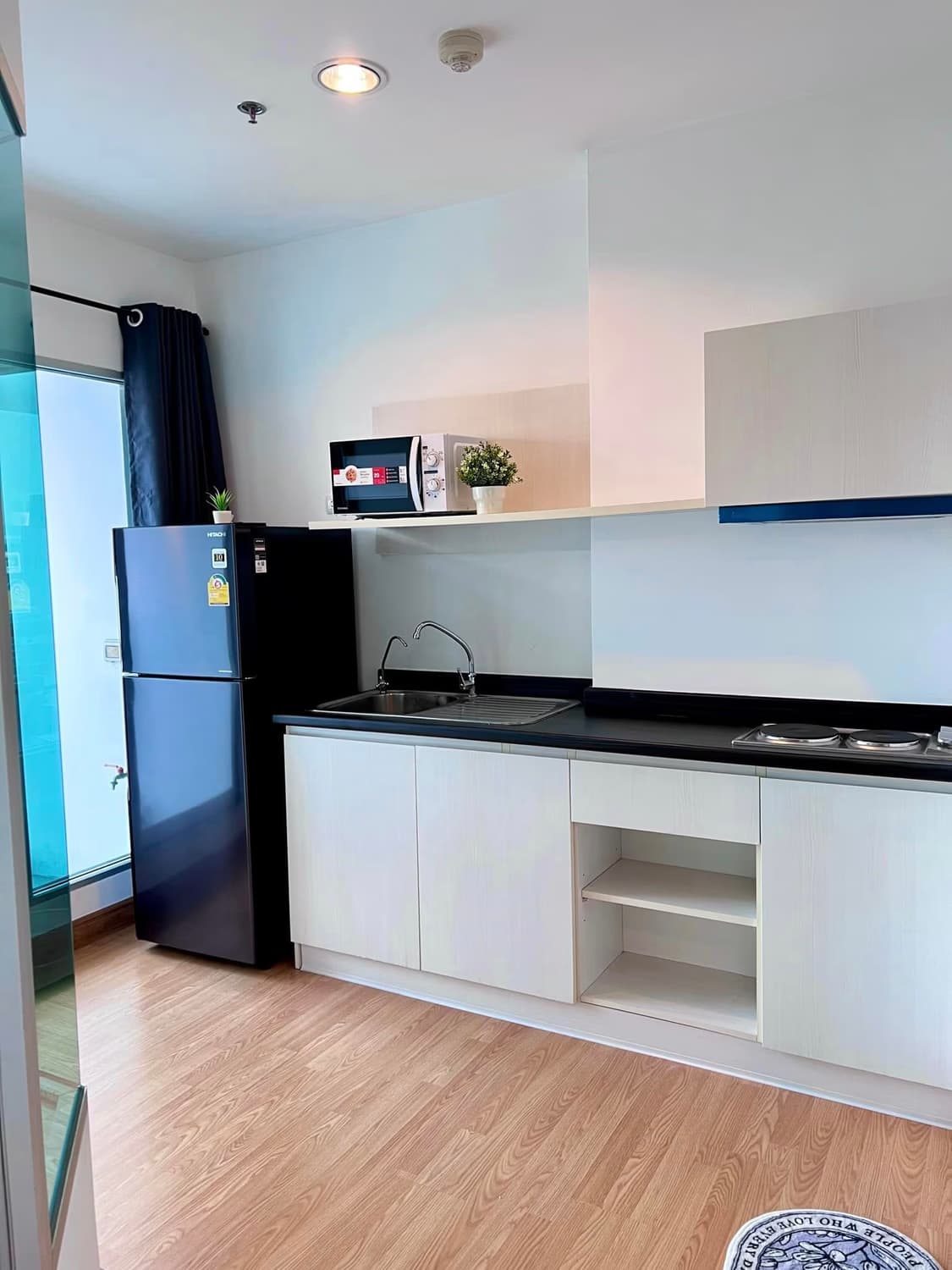 1 Bed Condo for Rent in Khlong Toei - Image 3