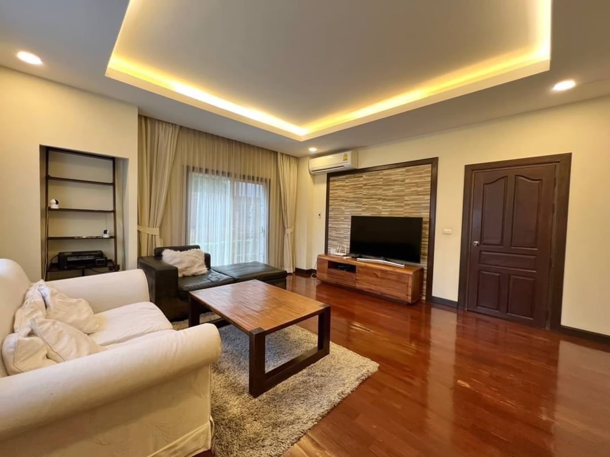 4 Bed House for Sale in Hang Dong - Image 6