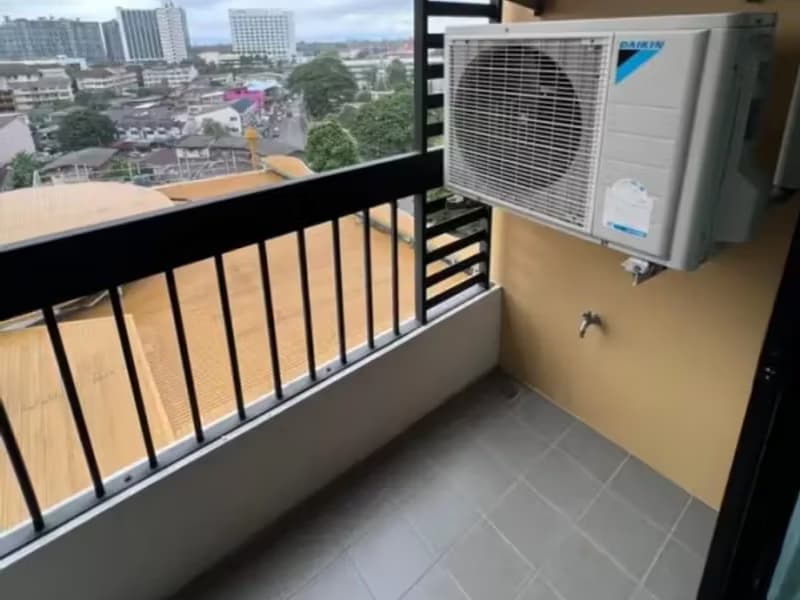 1 Bedroom Condo