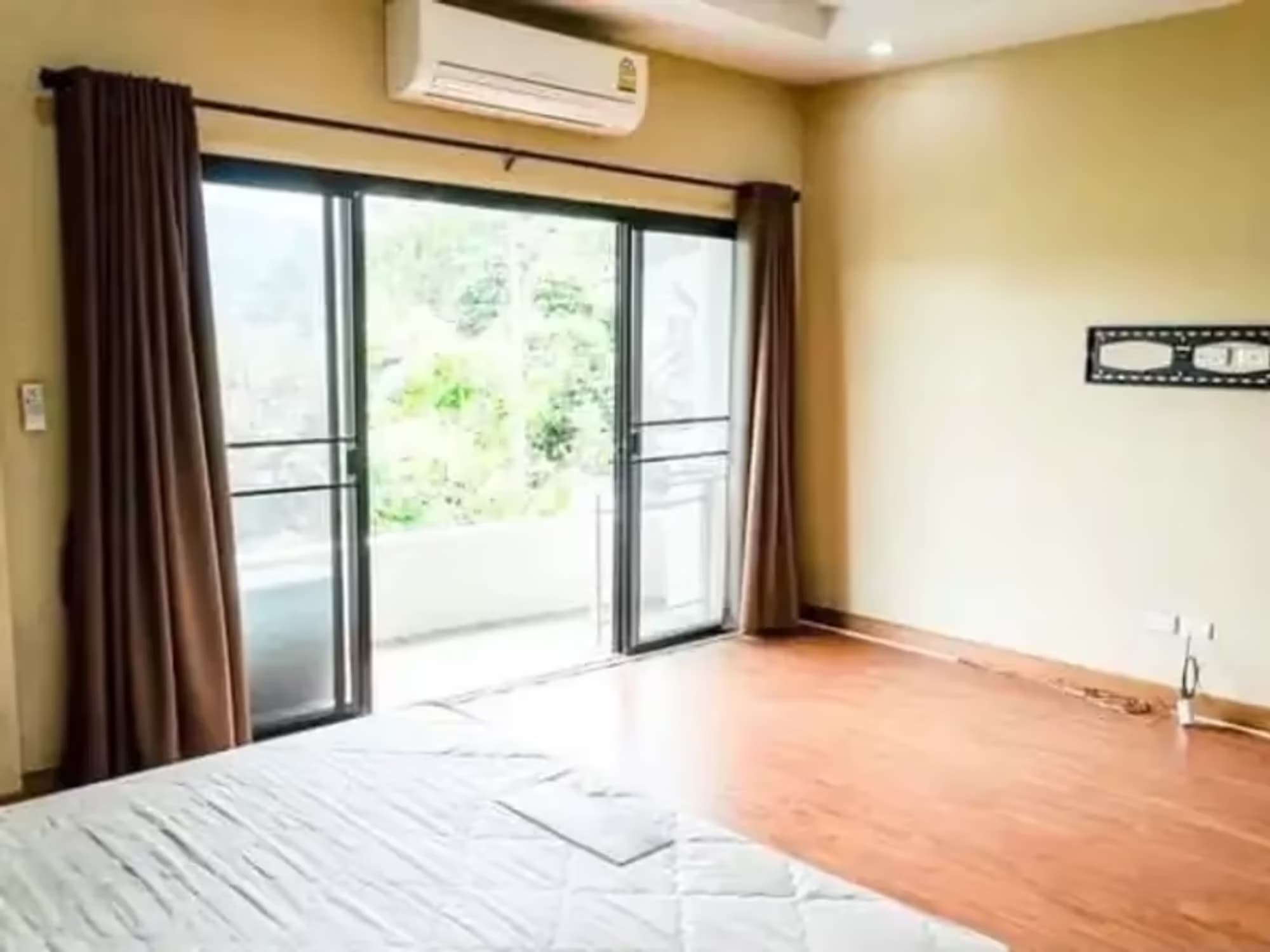 3 Bedroom House - Image 5
