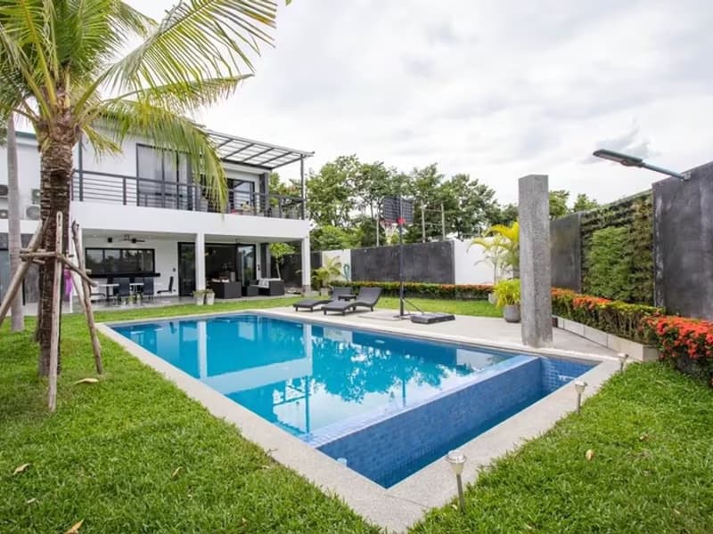 Pool Villa for Sale in San Phak Wan, Saraphi