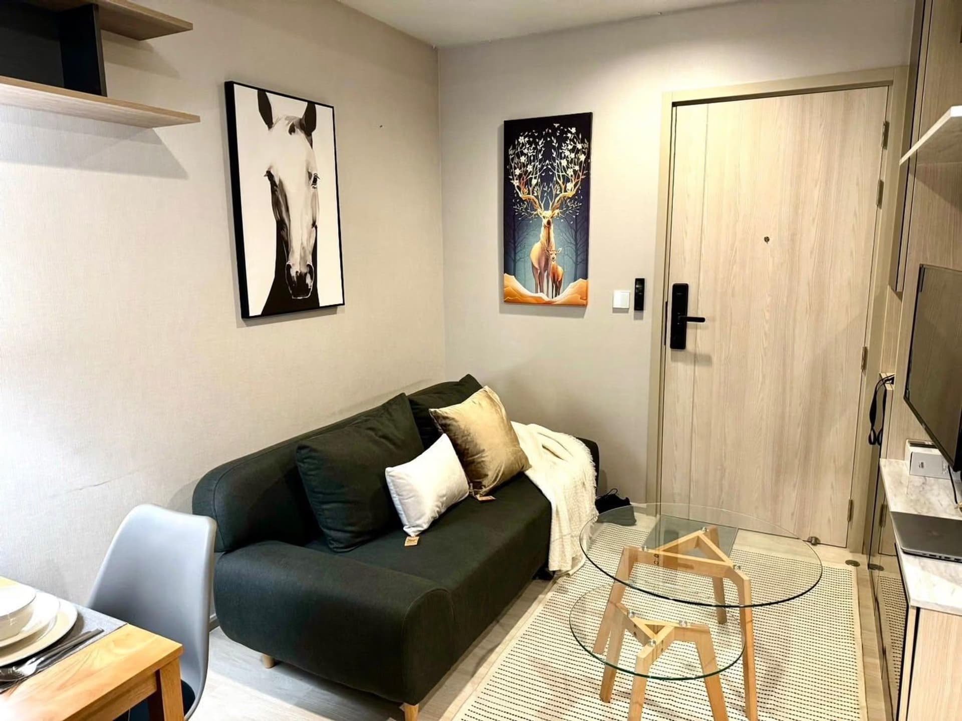1 Bed Condo for Rent in Pathum Wan - Image 4