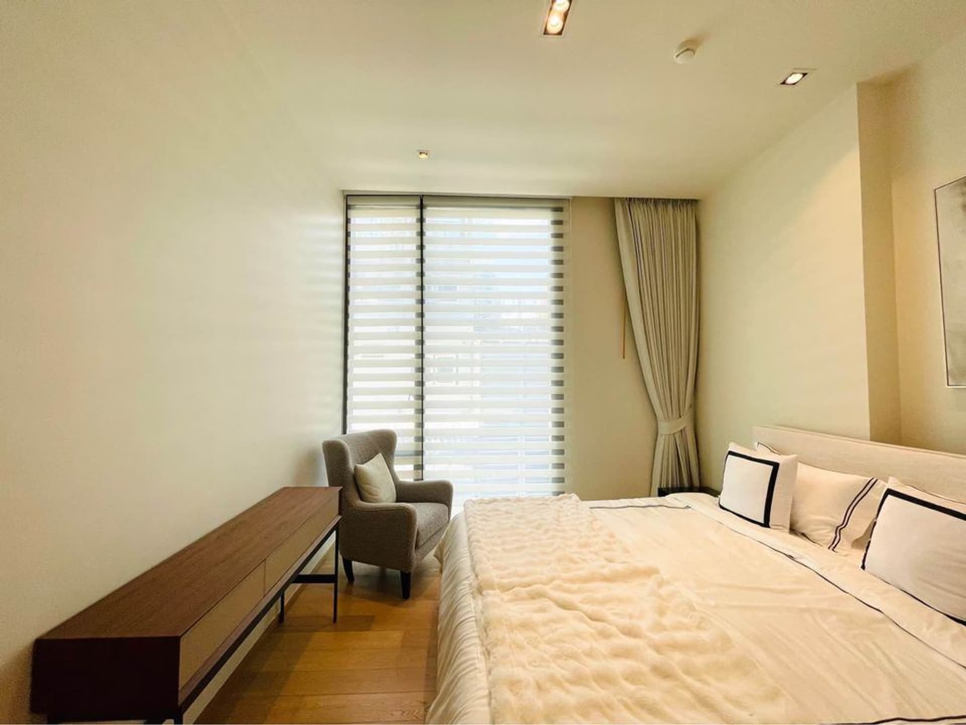 2 Bed Condo for Rent  Near Chit Lom BTS - Image 15