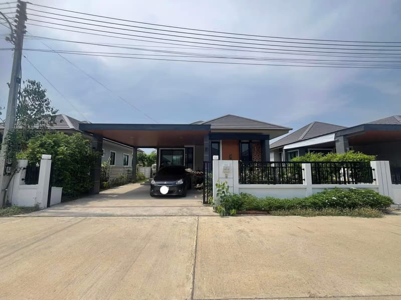 3 Bed House for Rent and Sale in Saraphi