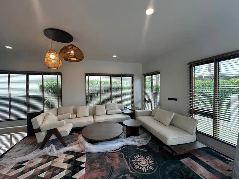 4 Bed House for Rent in Bang Kapi