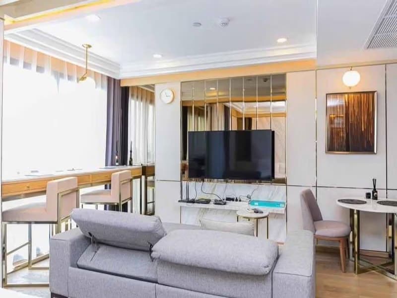1 Bed Condo for Rent in Bang Rak