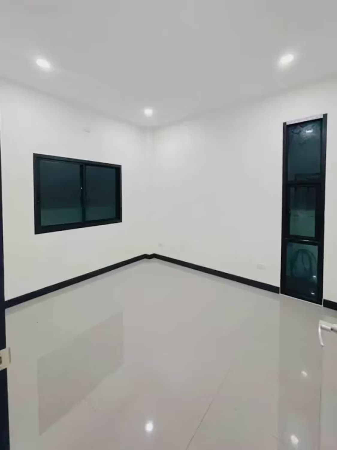 3 Bedroom House - Image 8