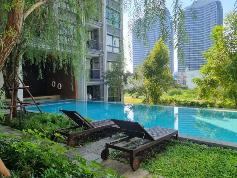1 Bedroom Condo