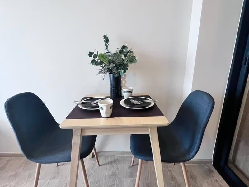 1 Bed Condo for Sale in undefined