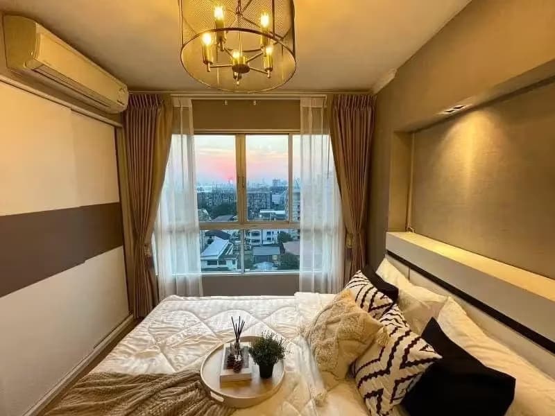 1 Bedroom Condo