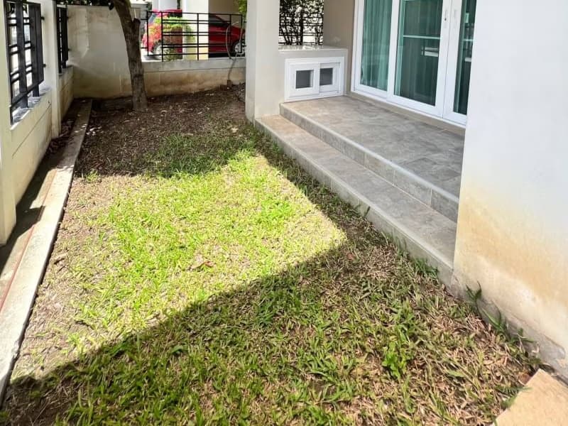 3 Bed House for Rent in Saraphi