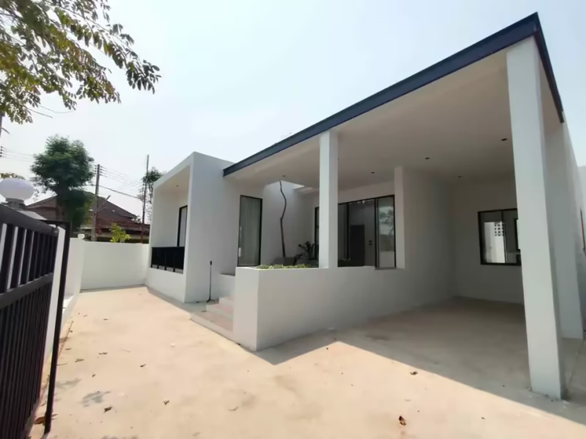 3 Bedroom House - Image 5