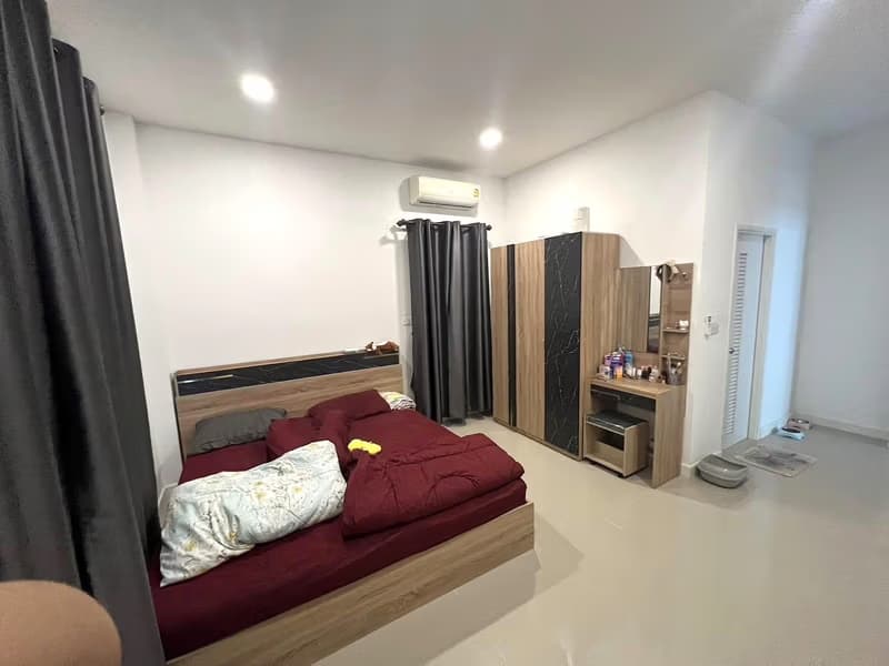 3 Bed House for Rent in Saraphi District