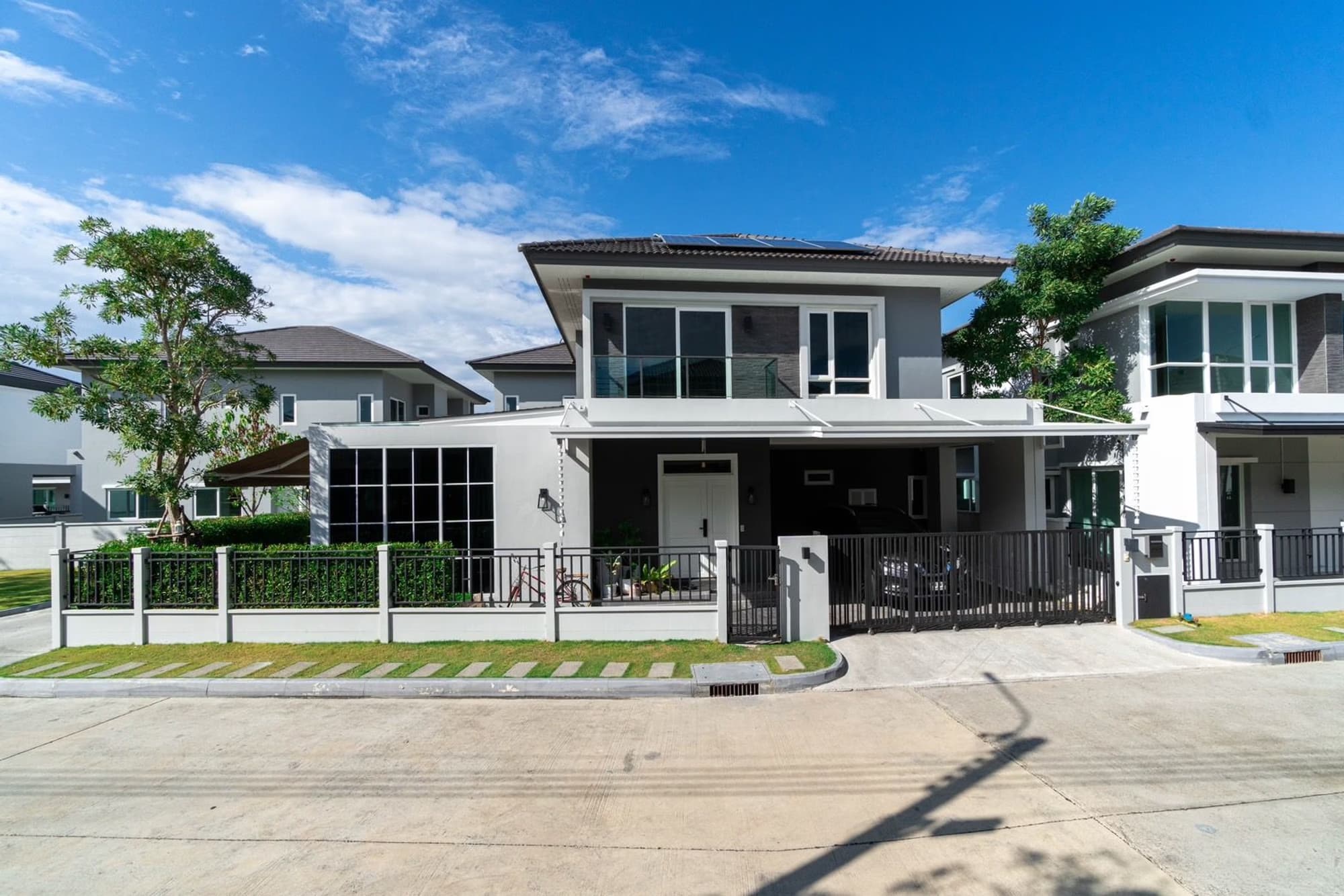 2 Bedroom House - Image 1