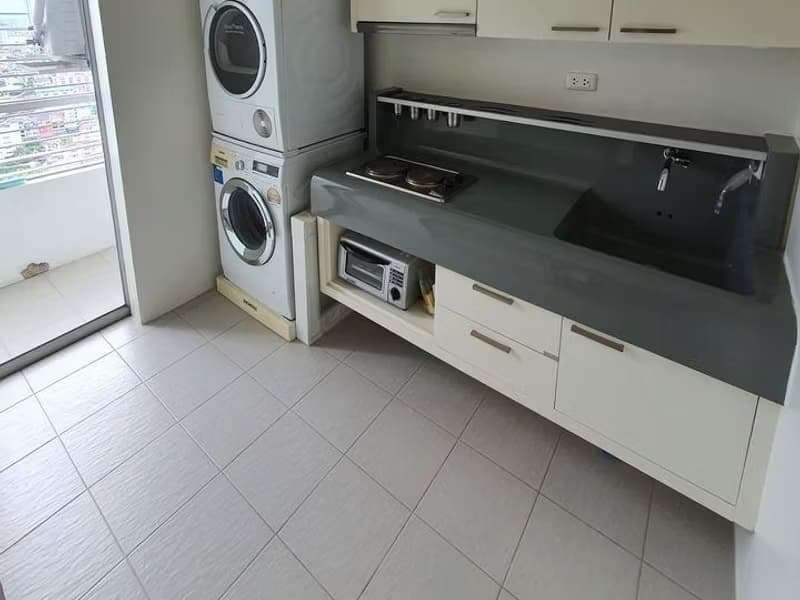 2 Bed Condo for Rent in Khlong San