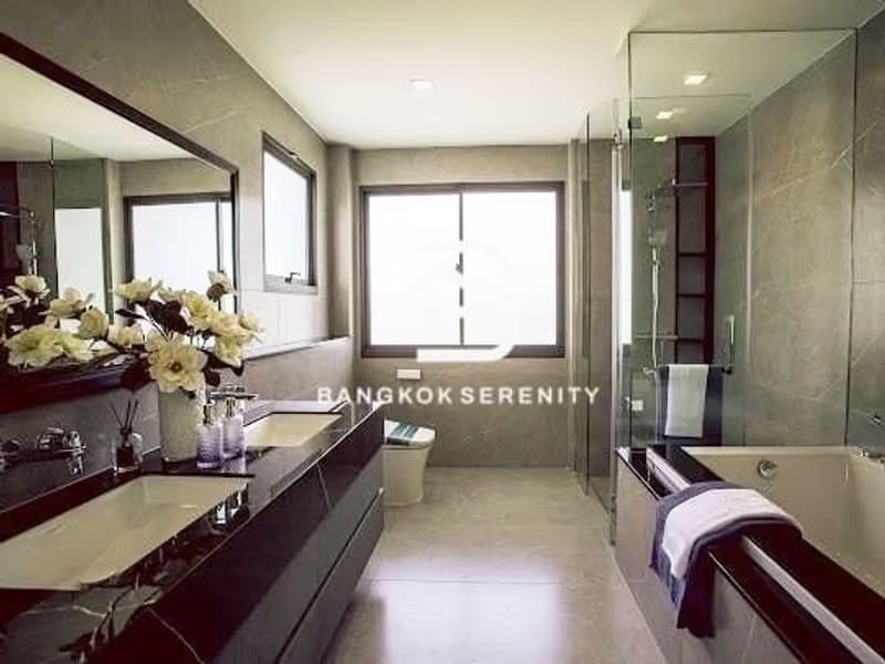 4 Bed House for Rent in Mueang Samut Prakan