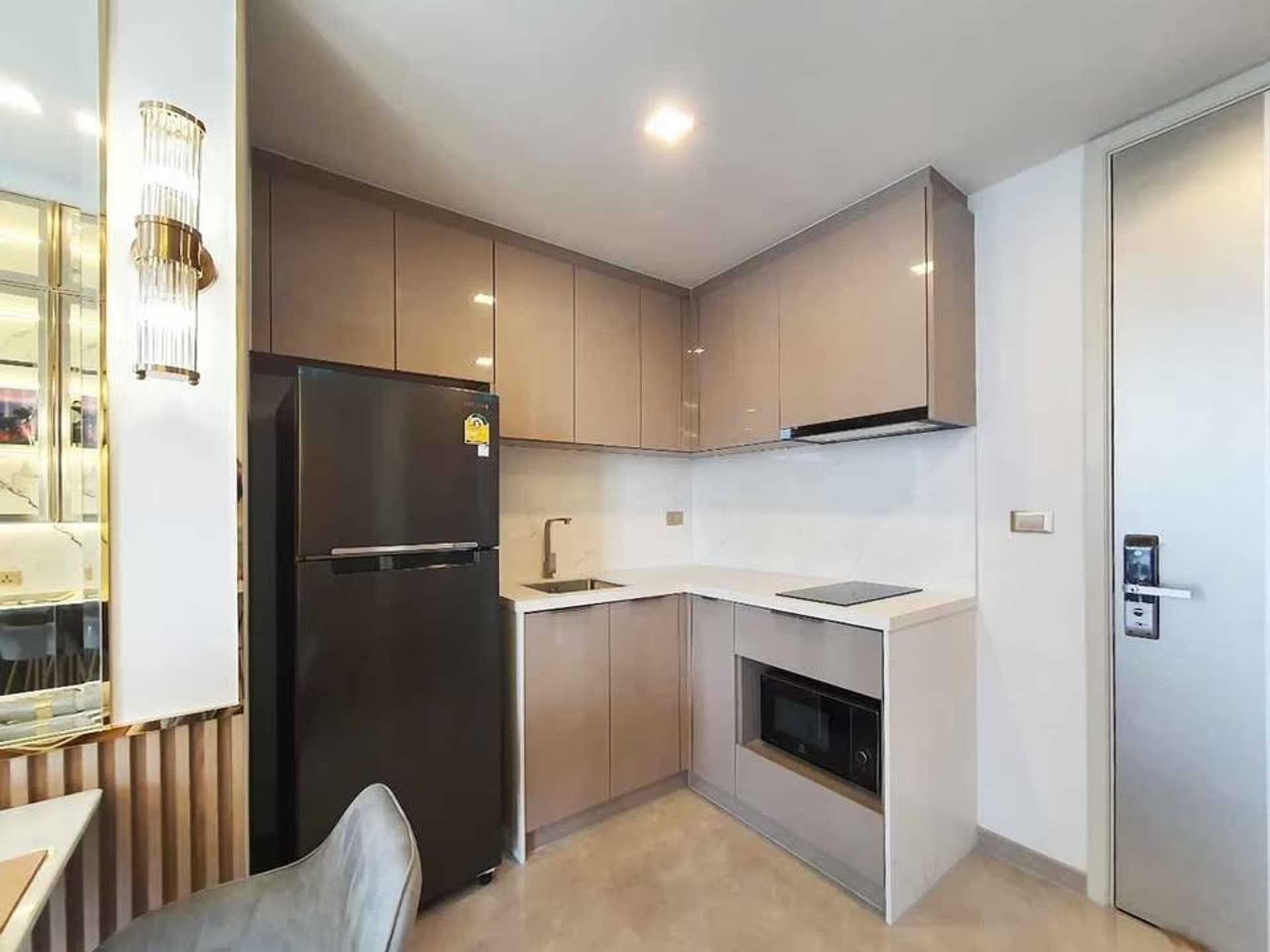 1 ห้องนอน คอนโด สำหรับ จำหน่าย ใน Huai Khwang - Image 3