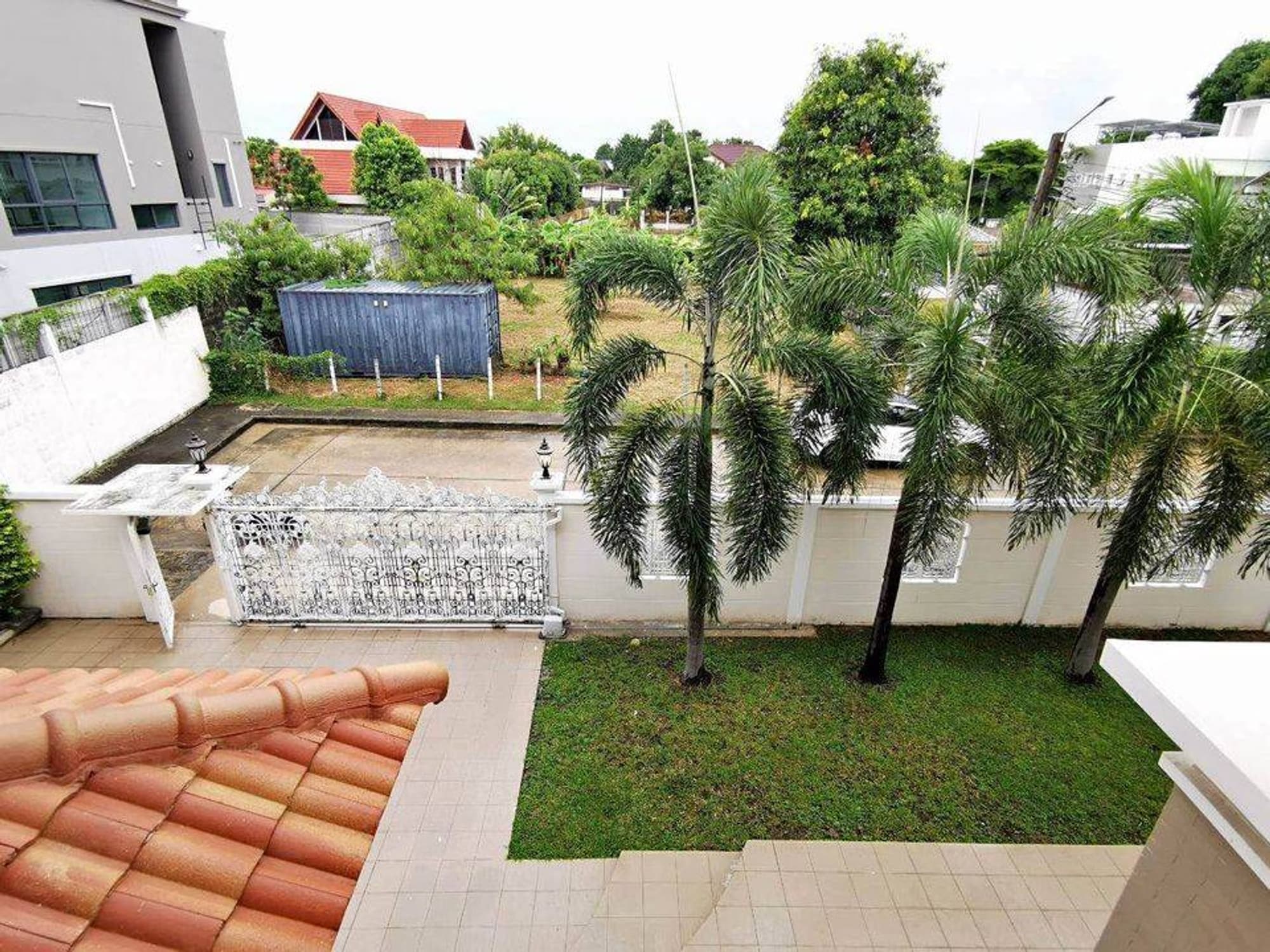 4 Bedroom House - Image 38