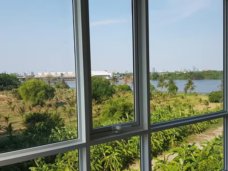 Condo for Sale at Supalai Riva Grande