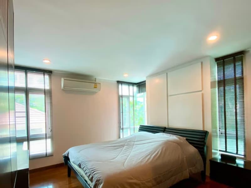 3 Bed Condo for Sale in Sathon