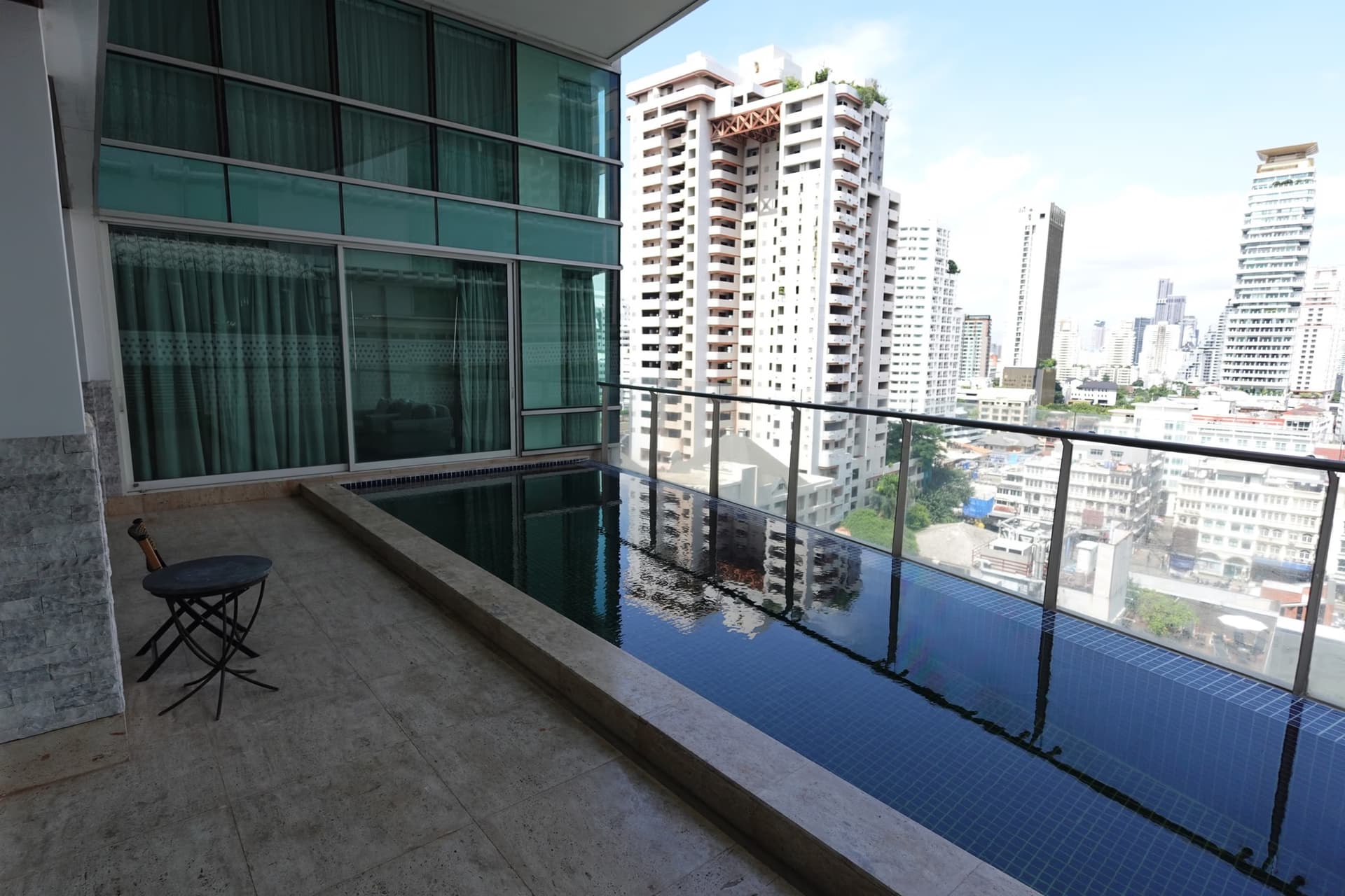 3 Bed Condo for Sale in Watthana - Image 4