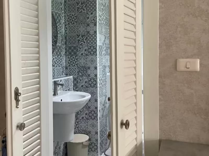 1 Bedroom Condo