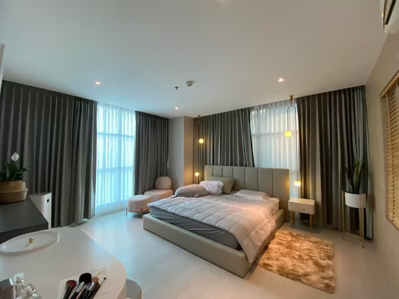 2 Bedroom Condo