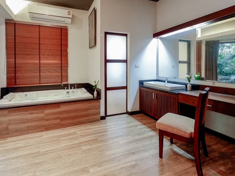 7 Bed House for Sale in Mueang Chiang Mai